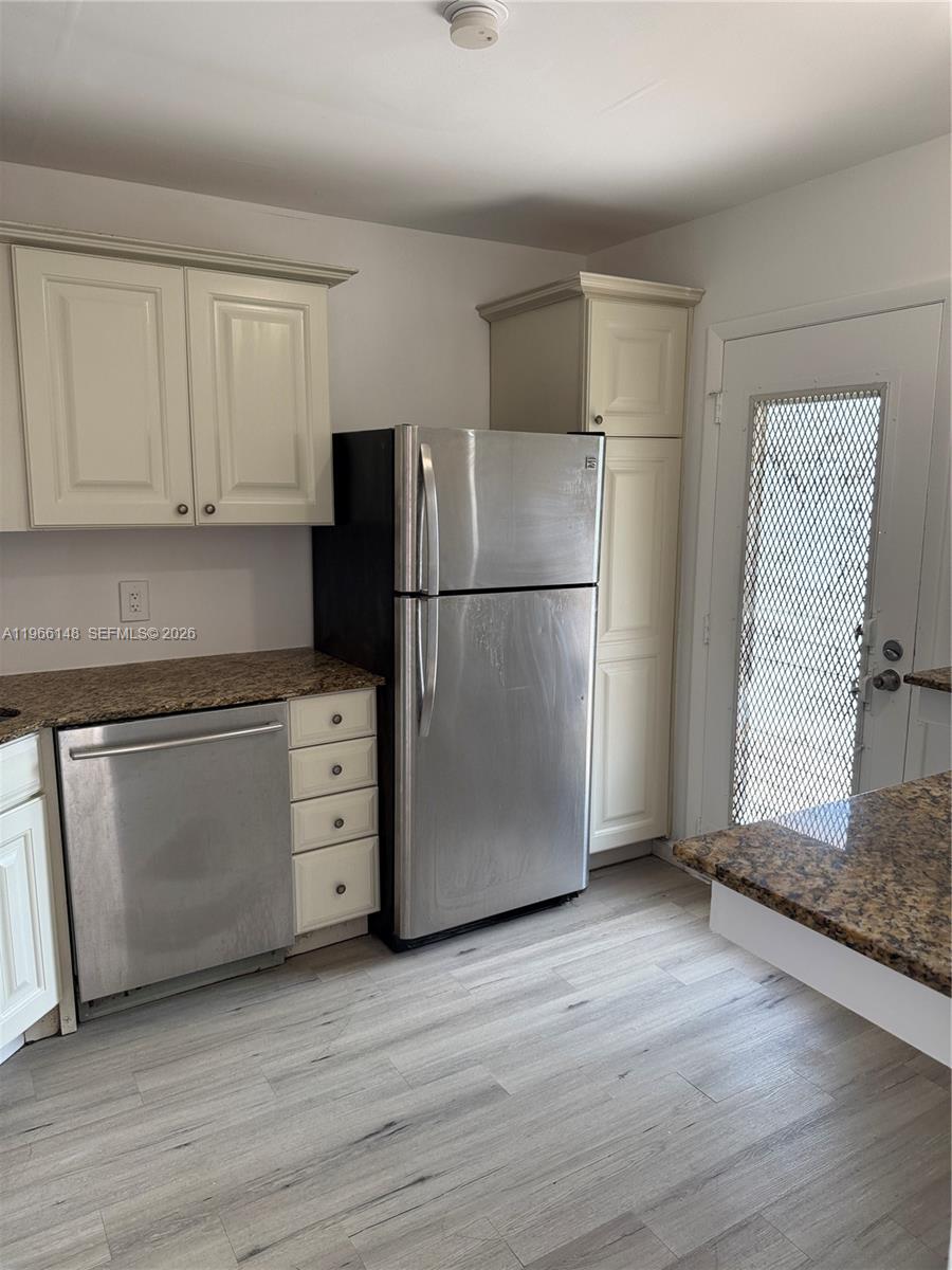 Falls of Inverrrary - Residential