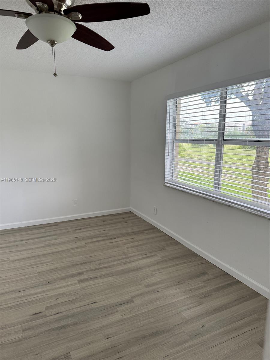 Falls of Inverrrary - Residential