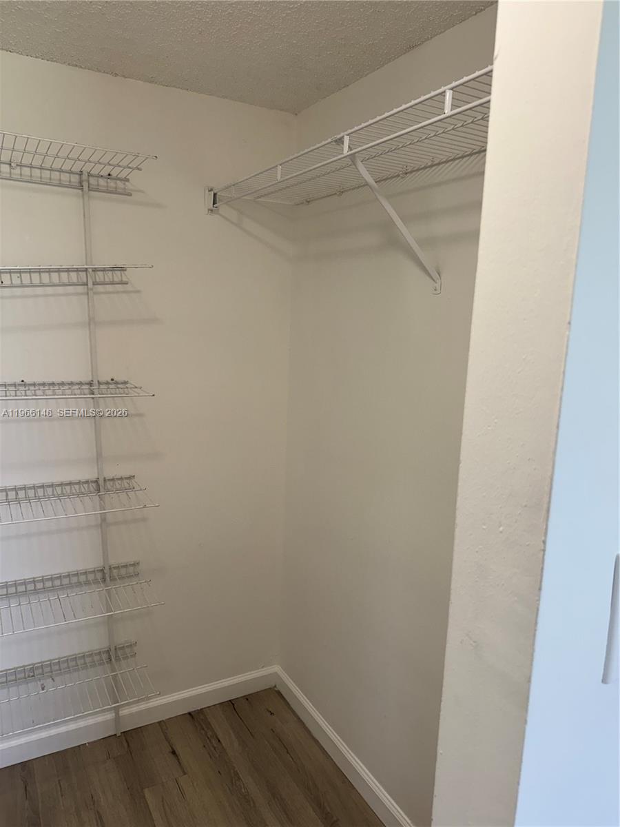 Falls of Inverrrary - Residential