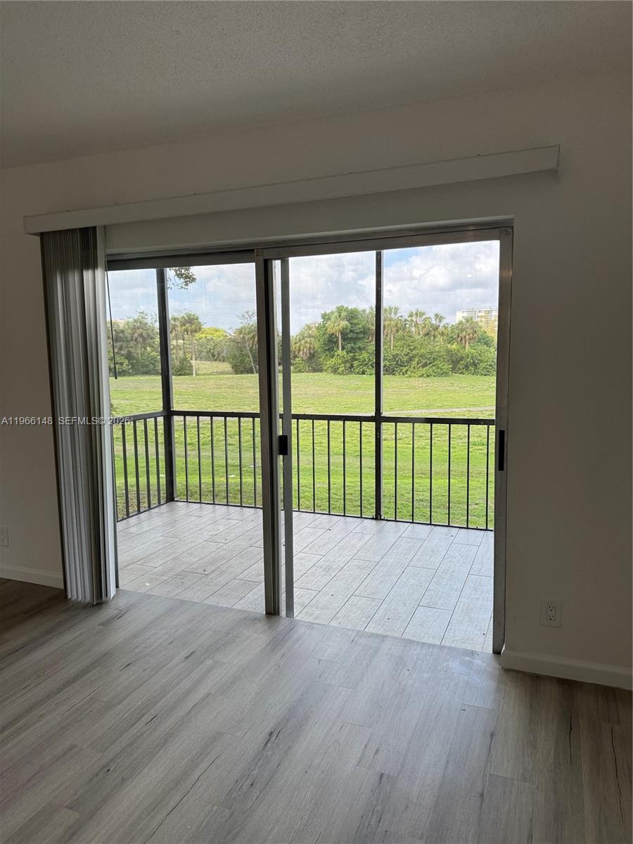 Falls of Inverrrary - Residential