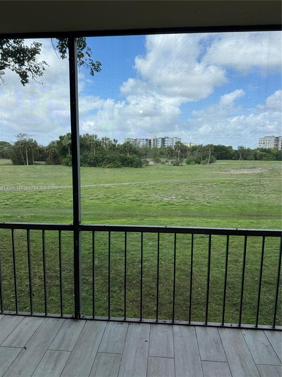 Falls of Inverrrary - Residential