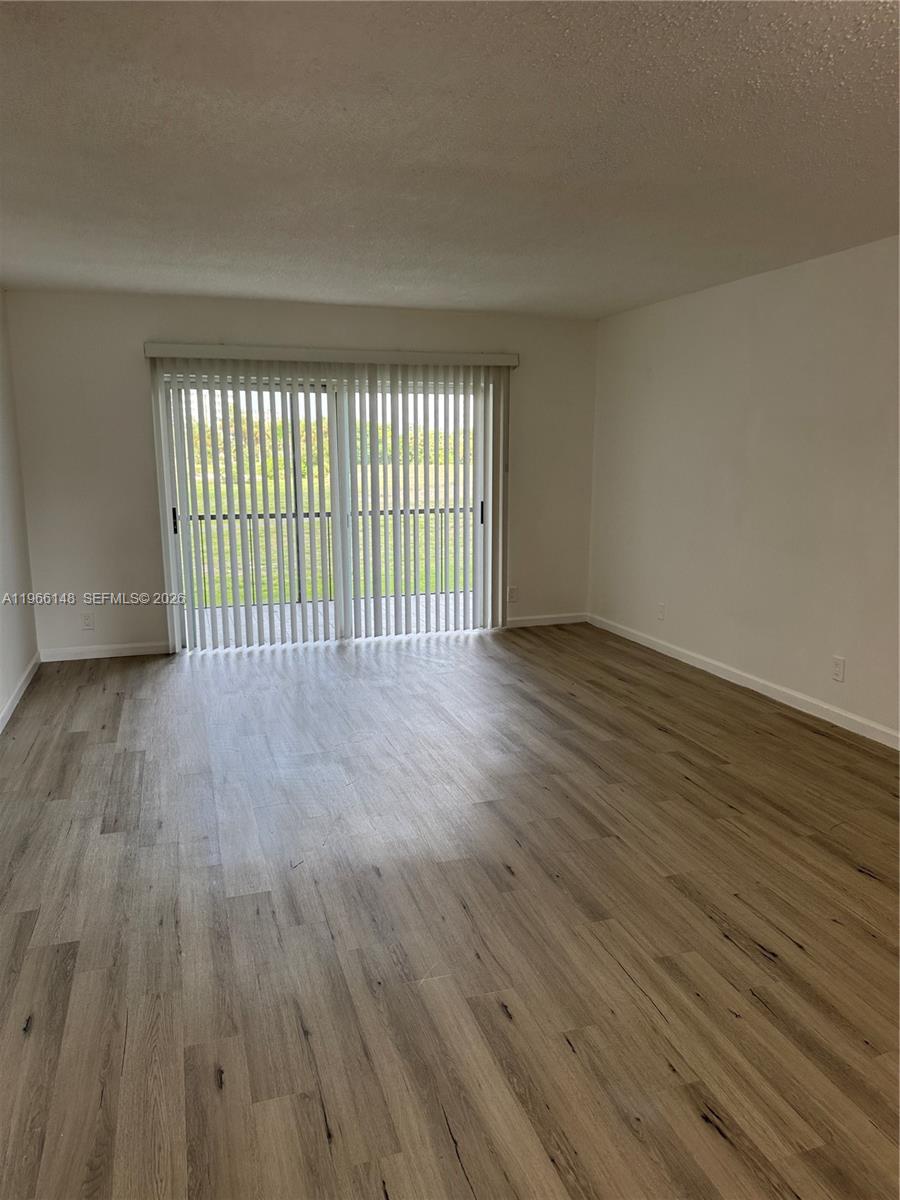 Falls of Inverrrary - Residential