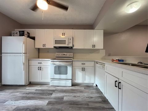 843 Crystal Lake Dr Deerfield Beach FL 33064