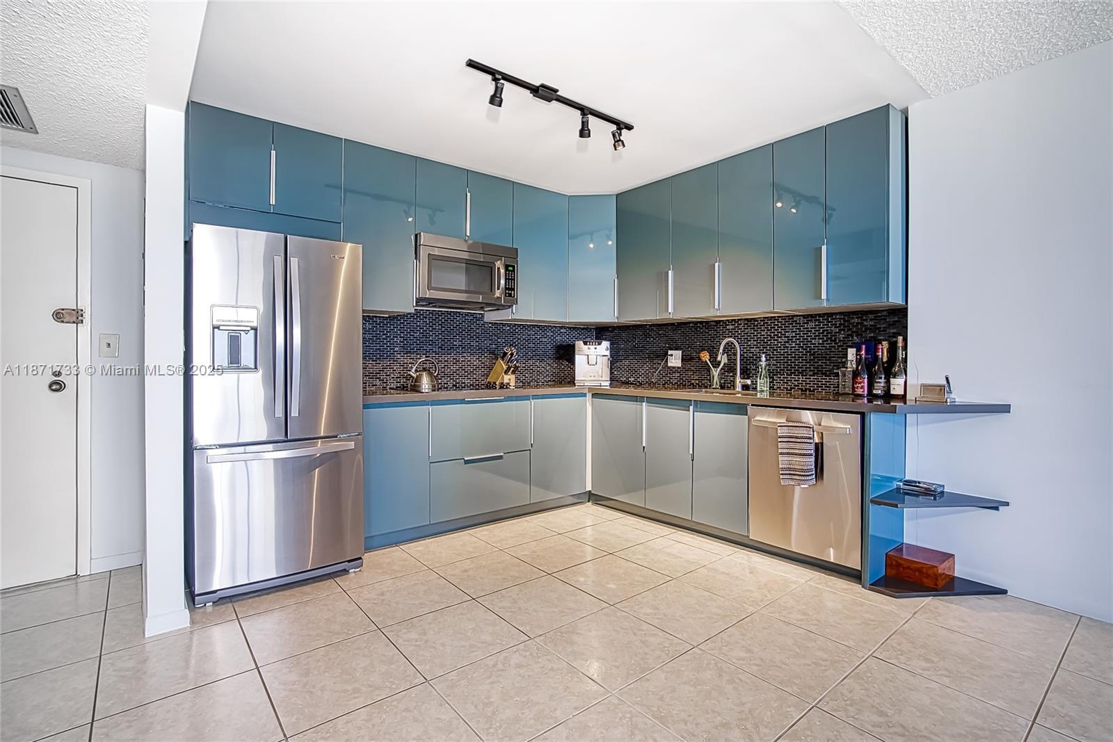 OLYMPUS CONDO - Residential