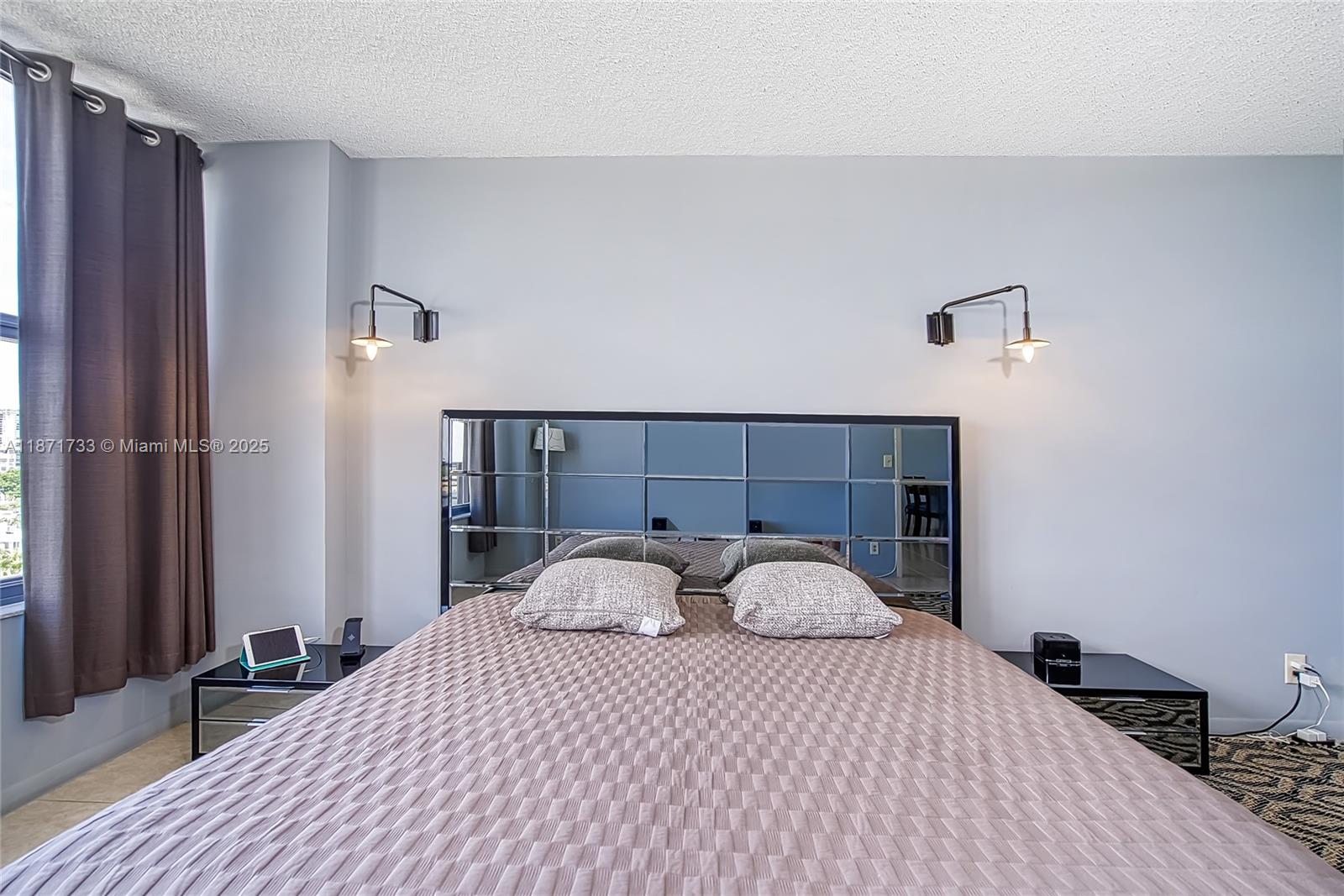 OLYMPUS CONDO - Residential