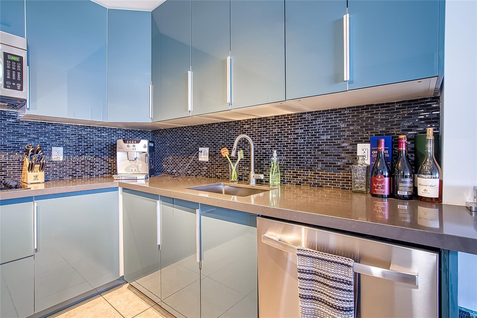 OLYMPUS CONDO - Residential