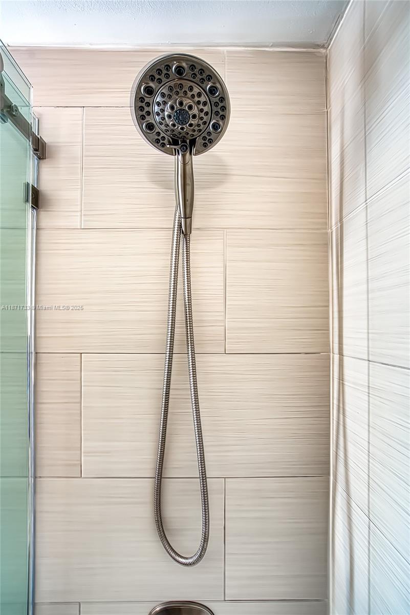 OLYMPUS CONDO - Residential