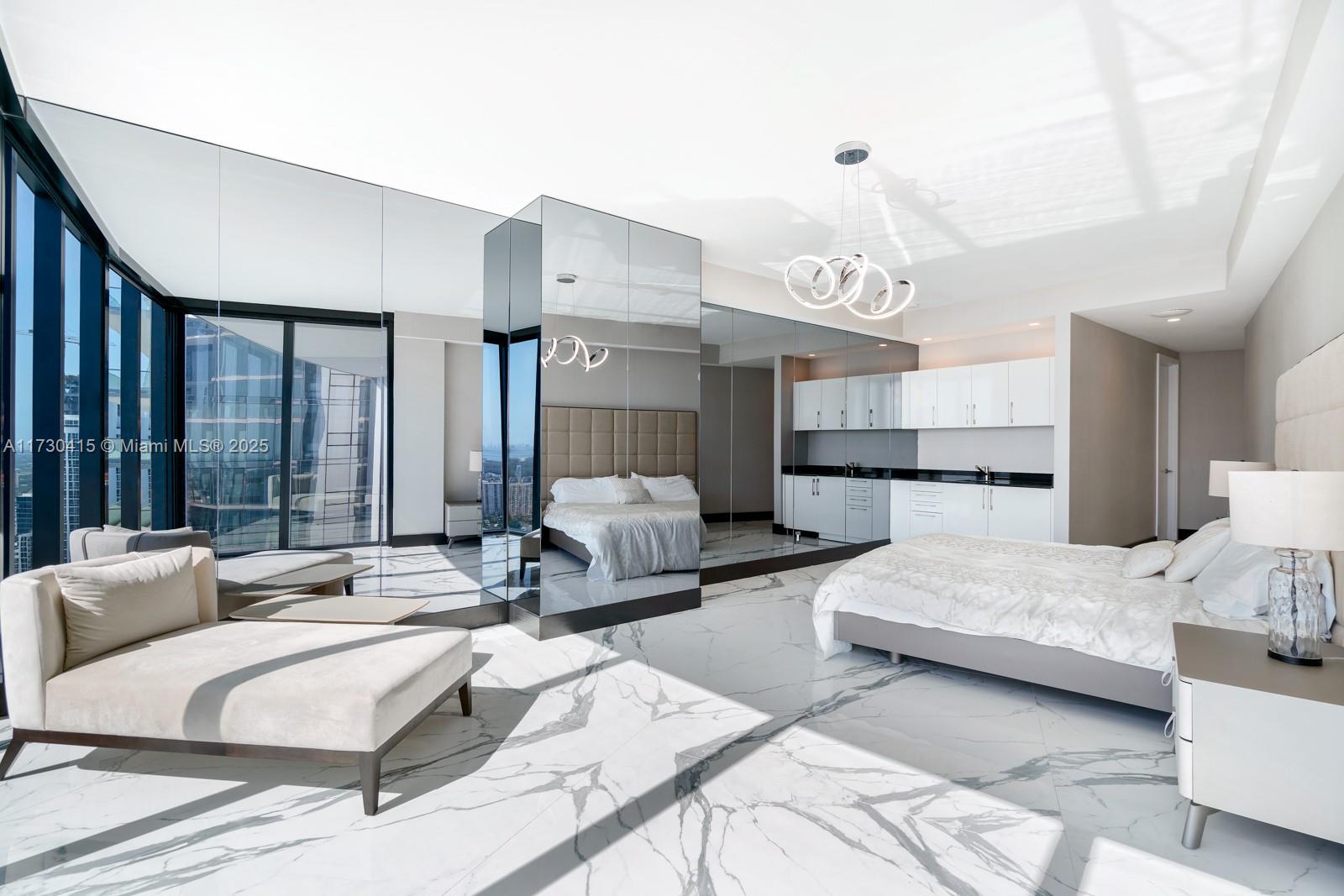 18555 COLLINS AVENUE COND - Residential