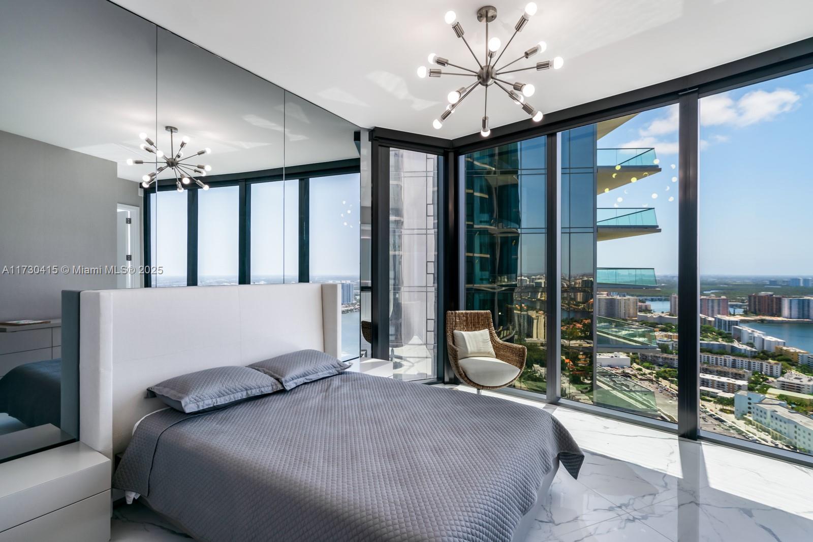 18555 COLLINS AVENUE COND - Residential