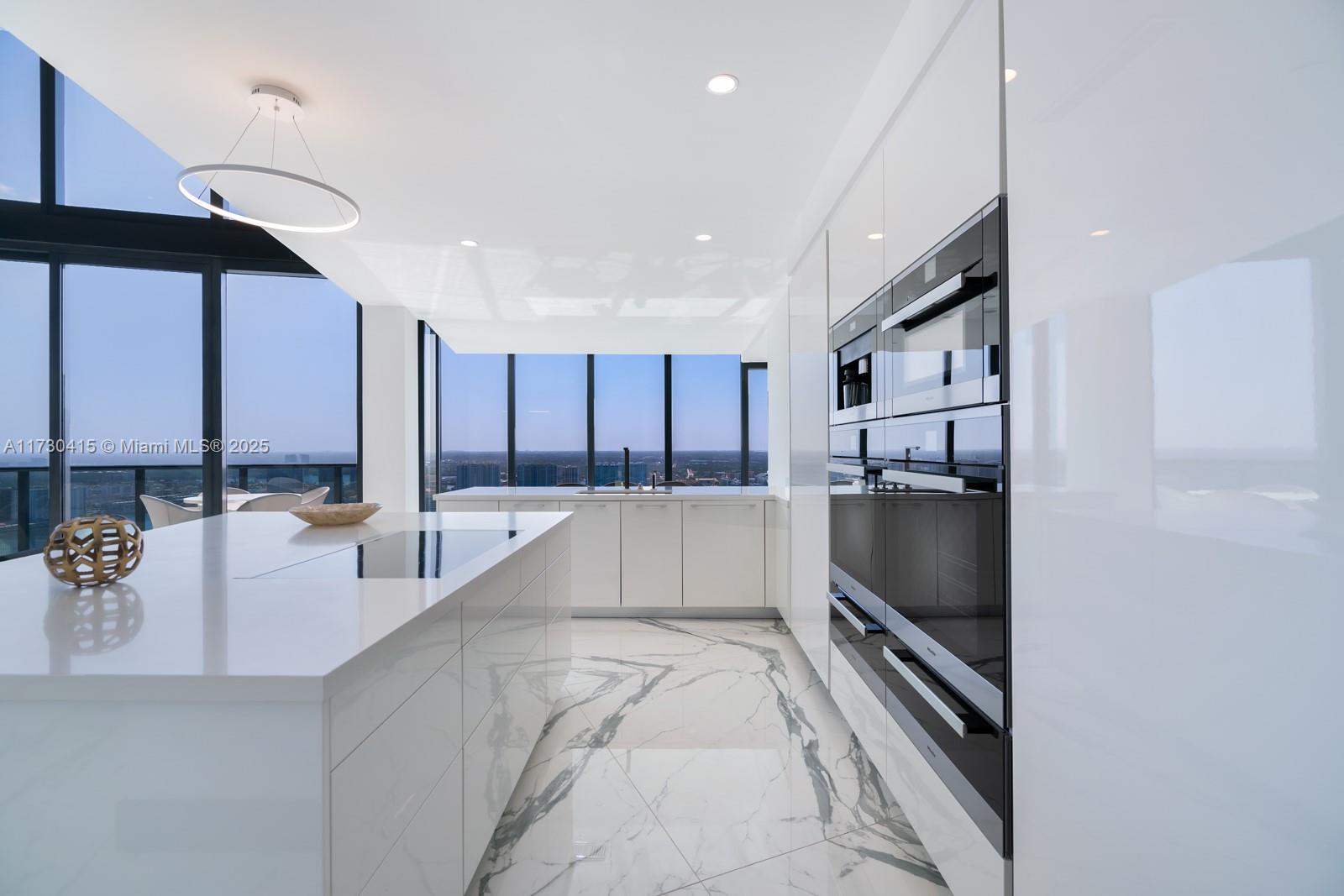 18555 COLLINS AVENUE COND - Residential