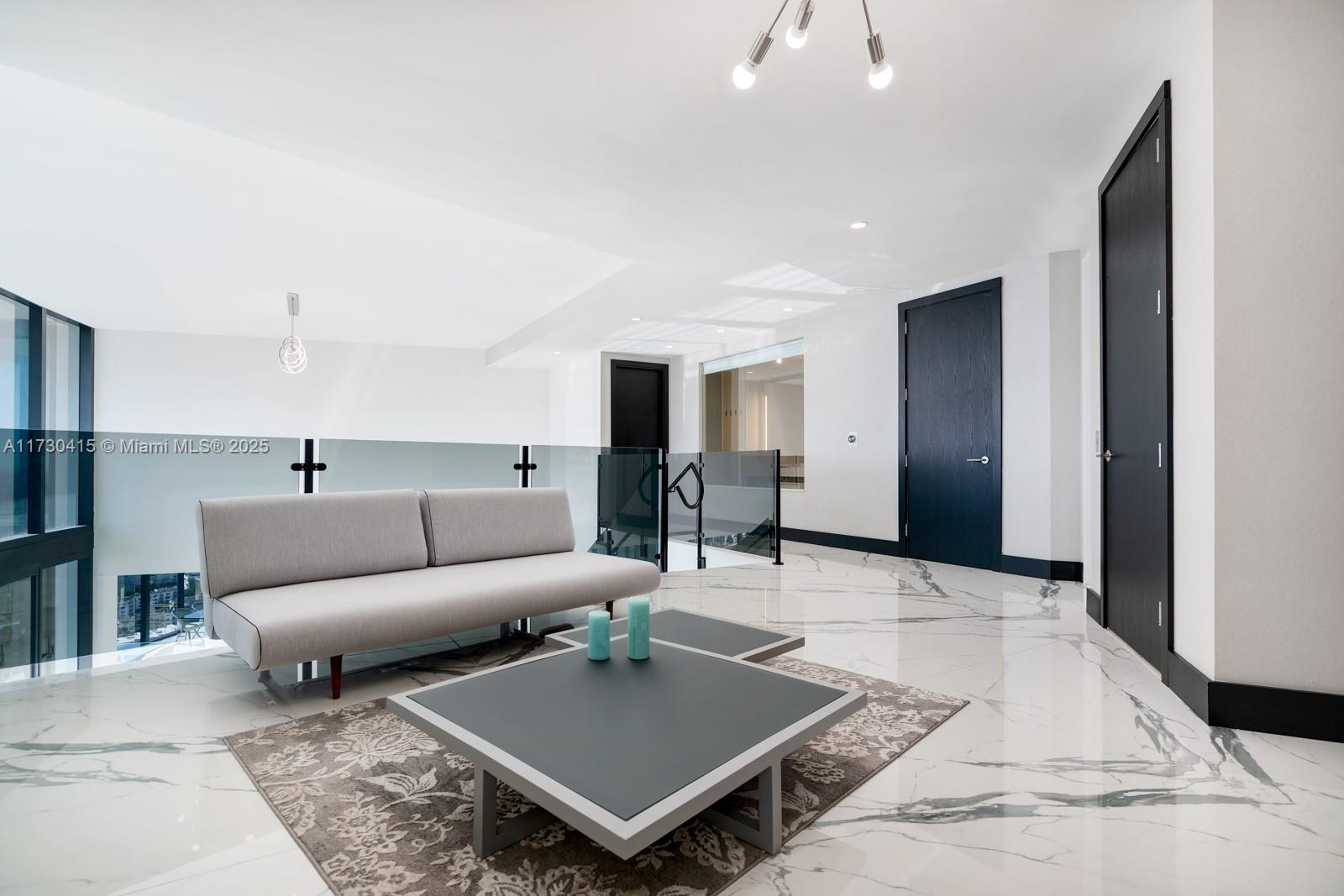 18555 COLLINS AVENUE COND - Residential