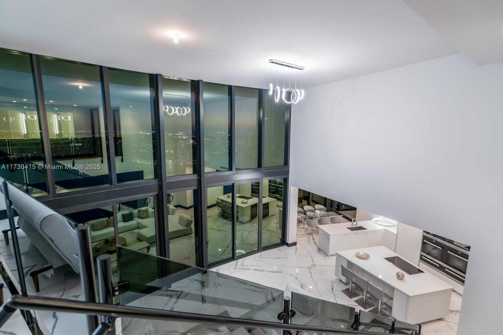 18555 COLLINS AVENUE COND - Residential