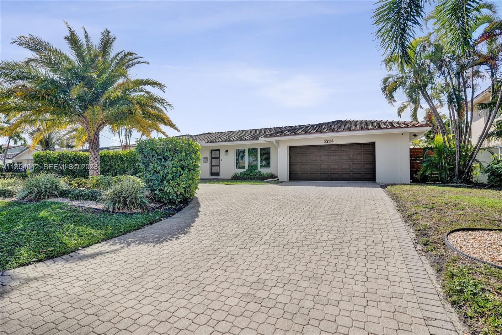 View photos, virtual tours, details... 2724 NE 10th St