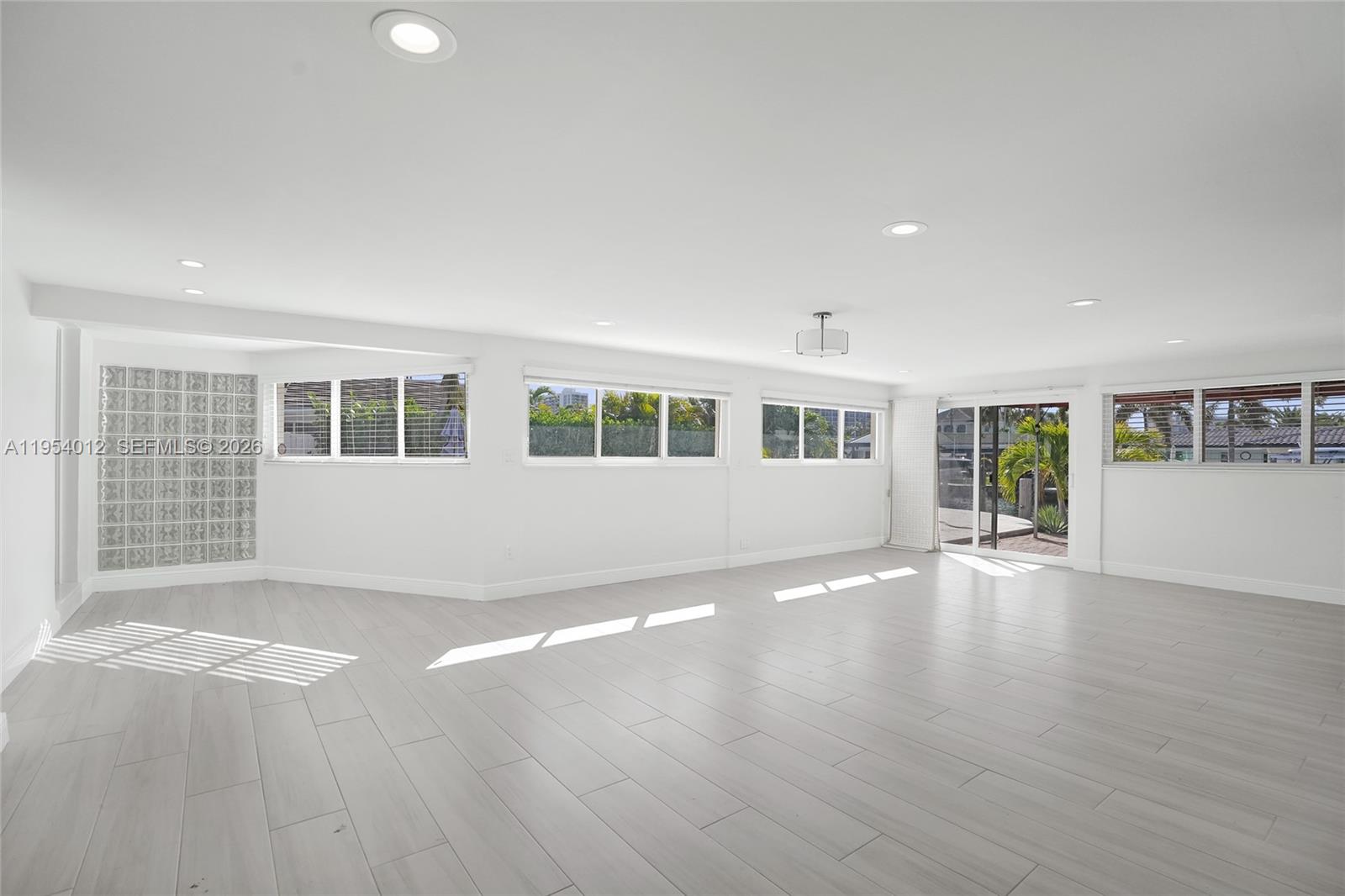 HARBOR VILLAGE SEC G - Residential