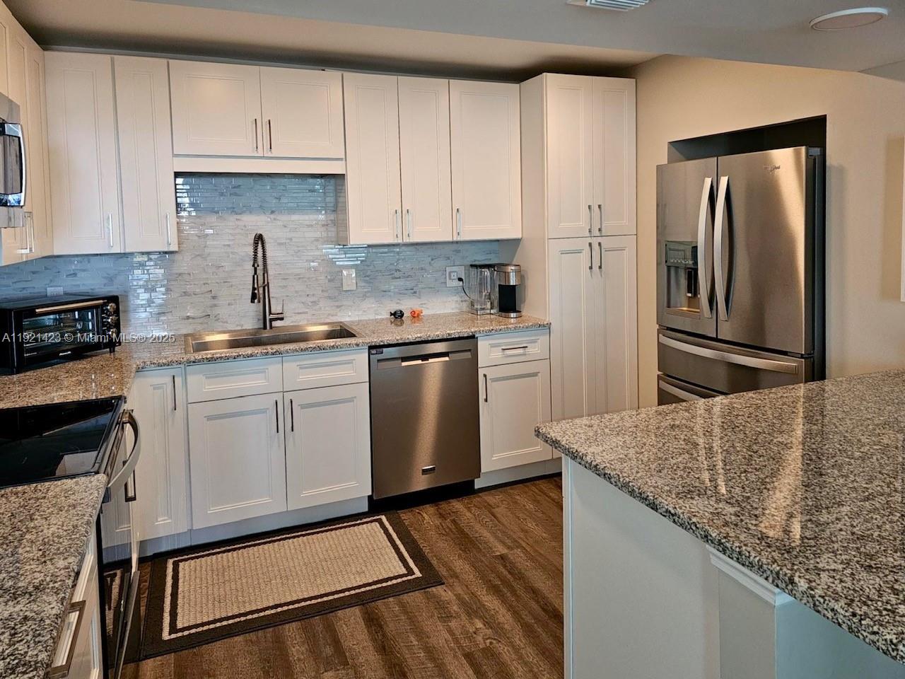 TRAFALGAR TOWERS CONDOMIN - Residential Lease