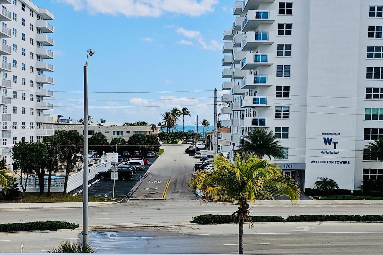 TRAFALGAR TOWERS CONDOMIN - Residential Lease