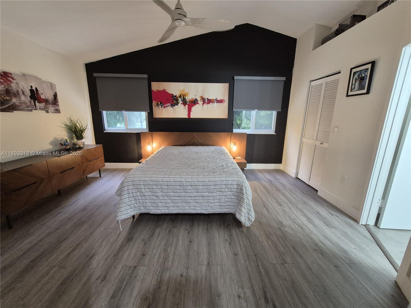 HAMPTON LAKES - Residential