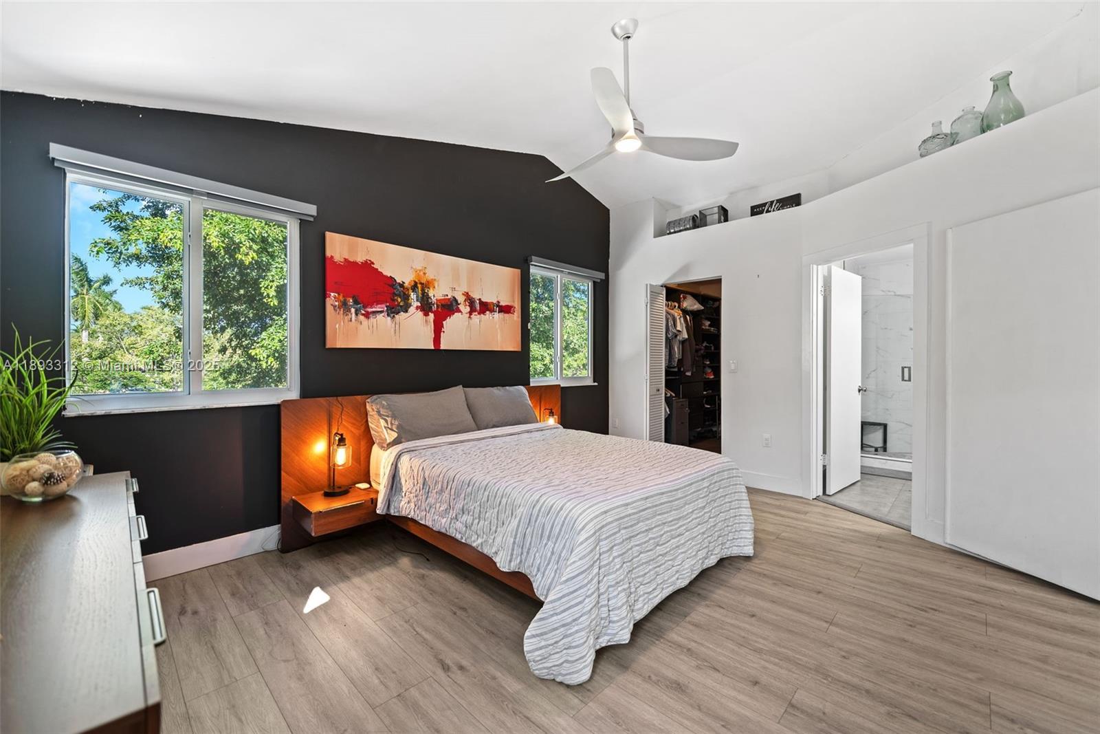 HAMPTON LAKES - Residential