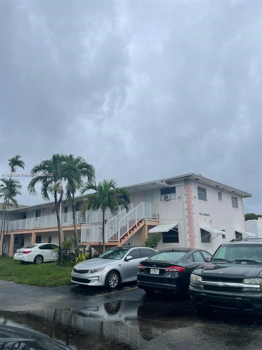 PELL MANOR CONDO - Residential Lease