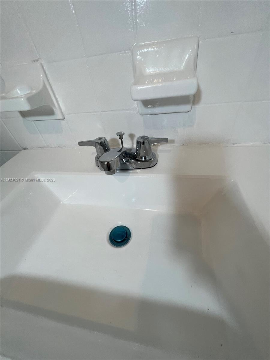 PELL MANOR CONDO - Residential Lease