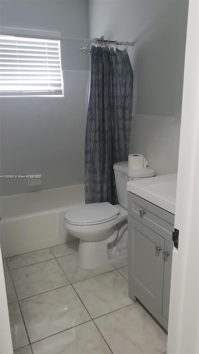 PELL MANOR CONDO - Residential Lease