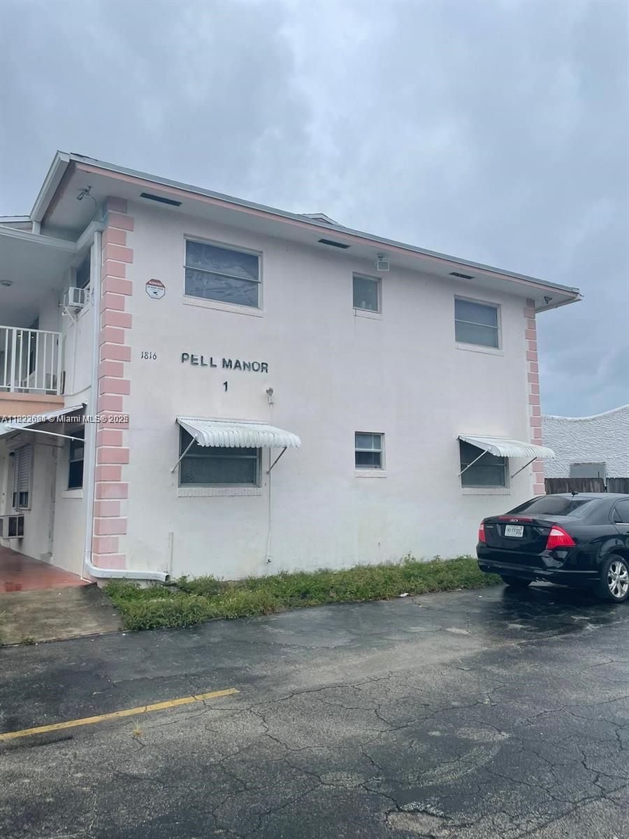 PELL MANOR CONDO - Residential Lease