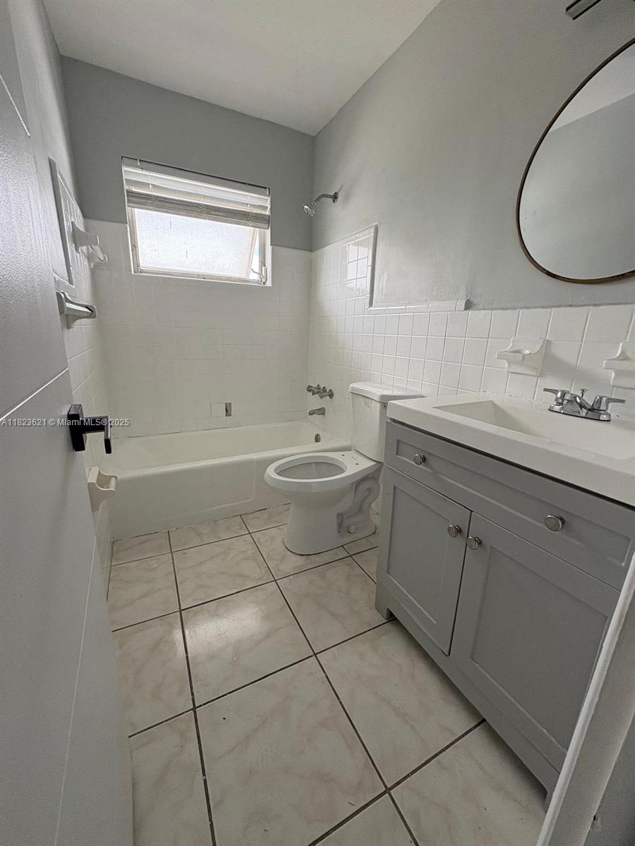 PELL MANOR CONDO - Residential Lease