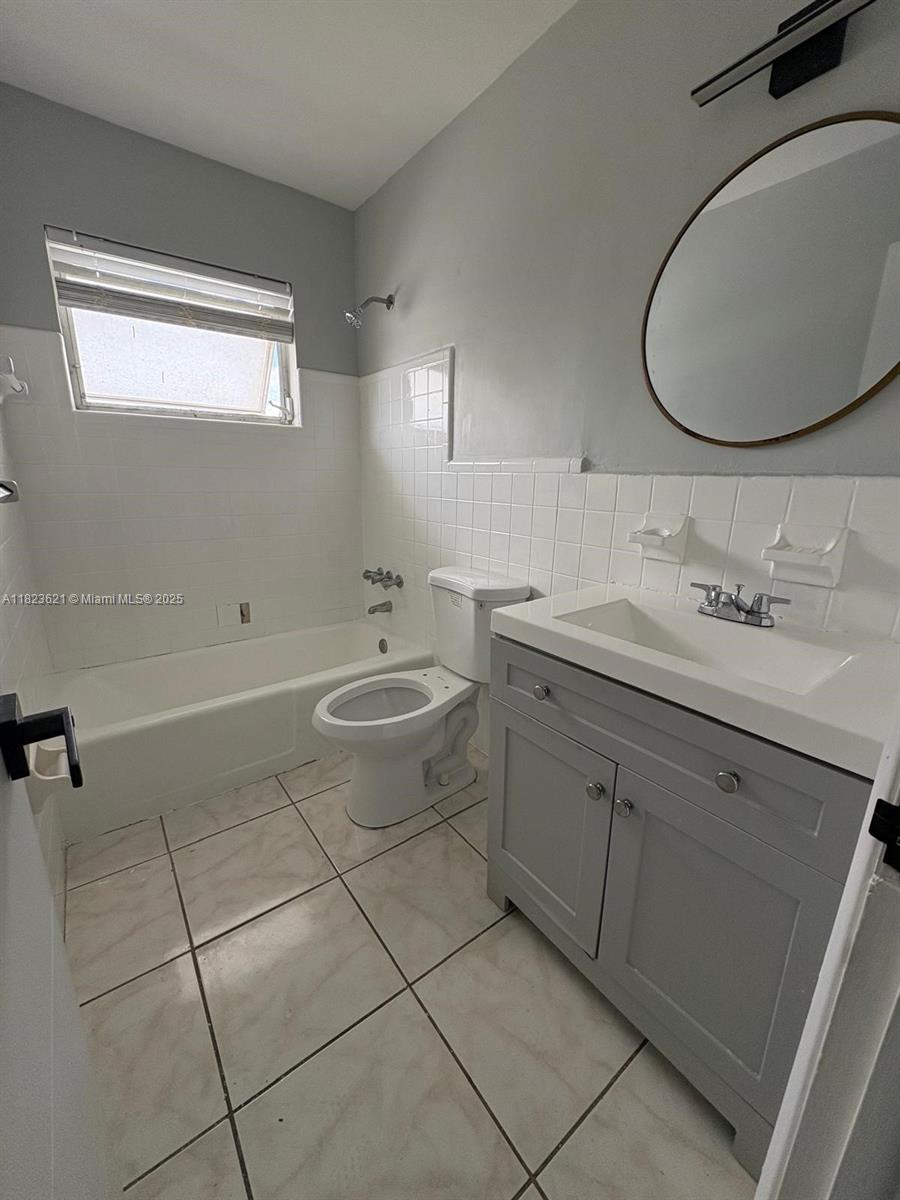 PELL MANOR CONDO - Residential Lease