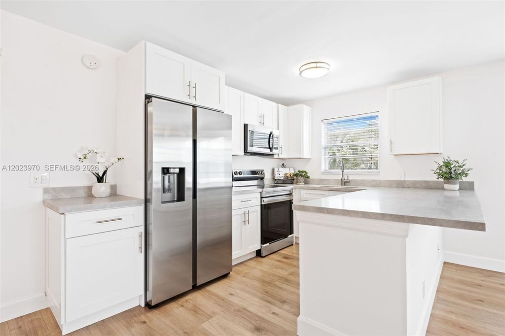 Photo of 17 Lyndhurst #A, Deerfield Beach, FL 33442 (MLS # A12023970)