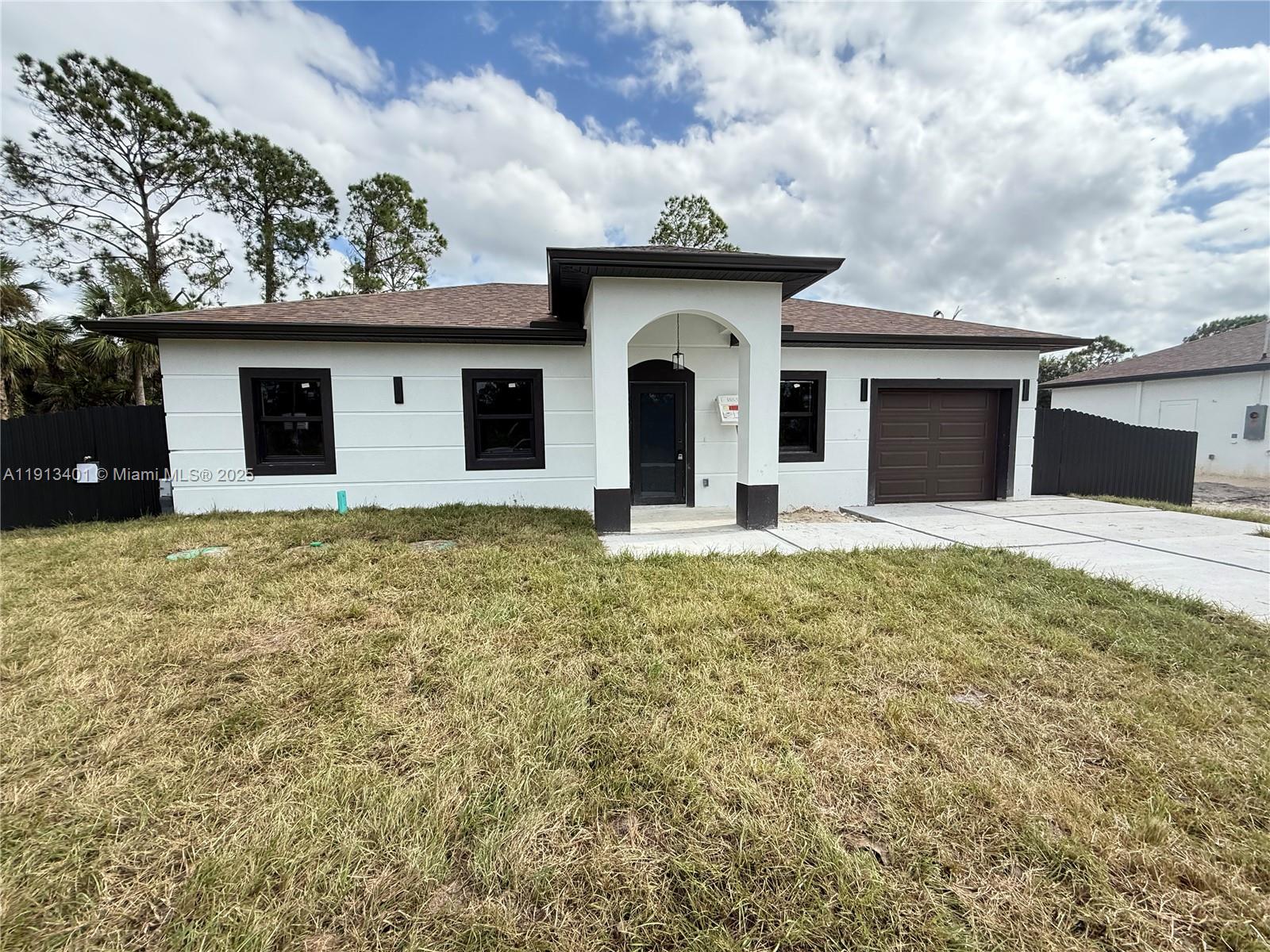 LEHIGH ACRES - Residential
