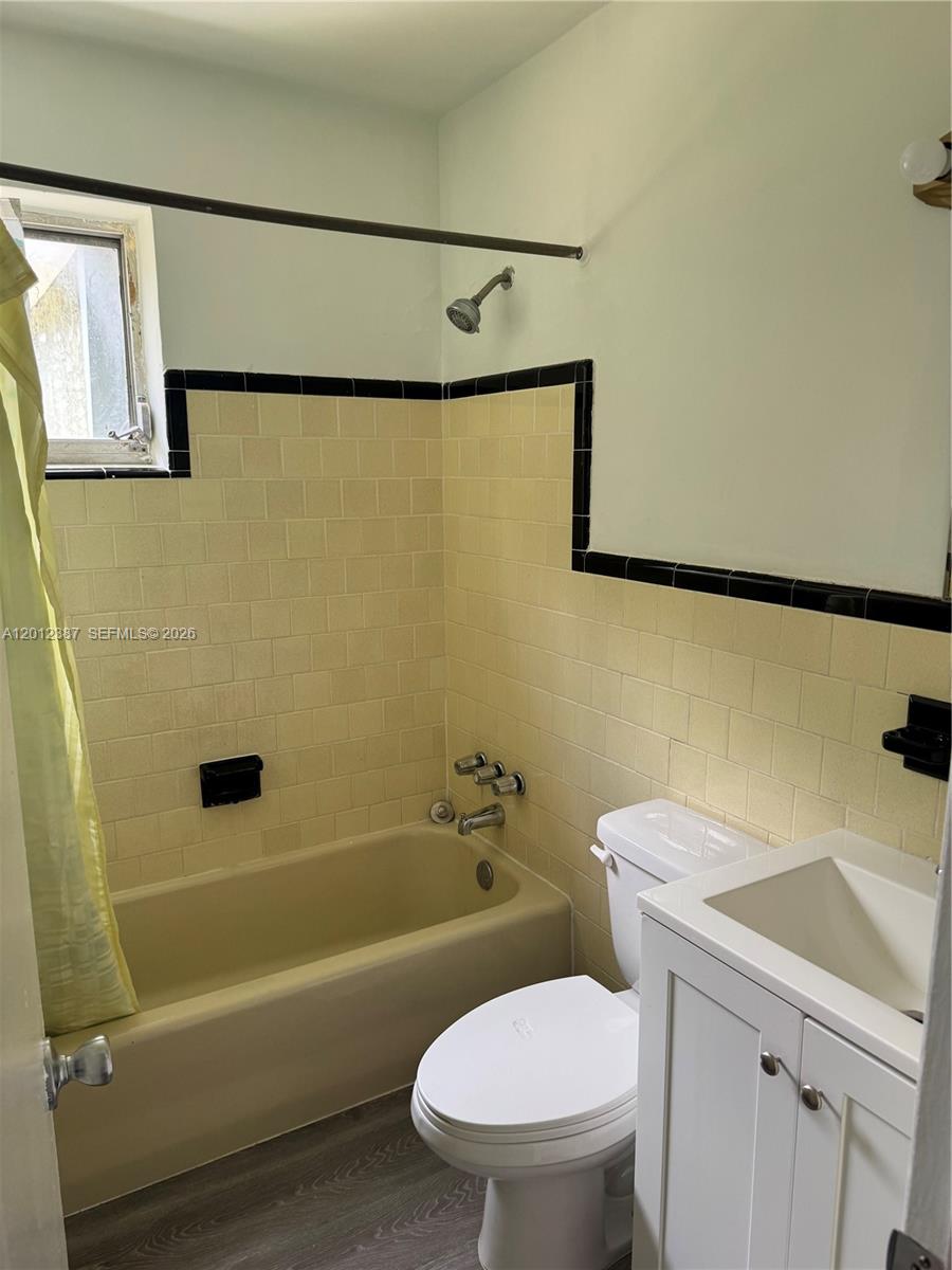 MIAMI GARDENS ESTATES SEC - Residential Lease