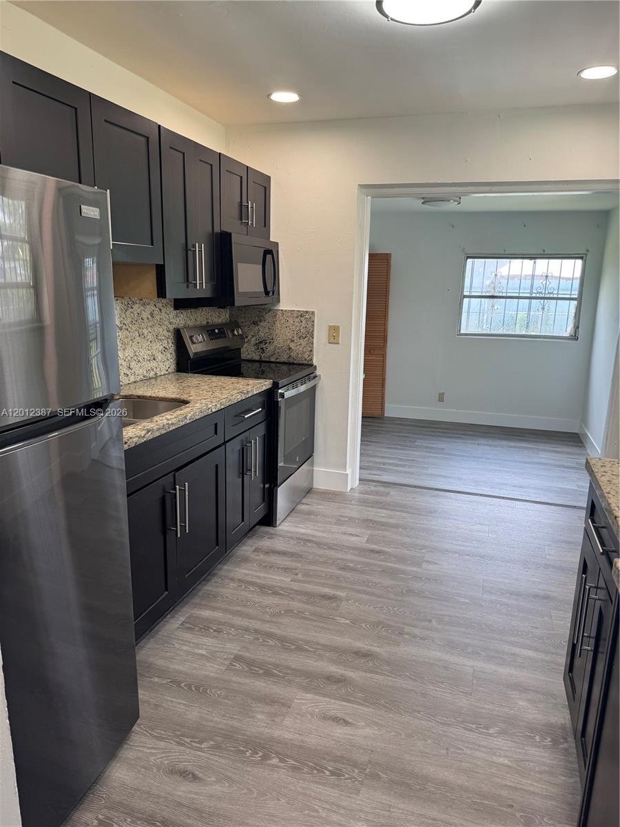 MIAMI GARDENS ESTATES SEC - Residential Lease