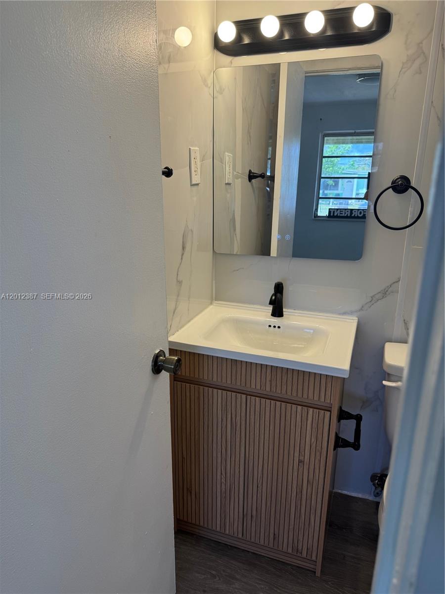 MIAMI GARDENS ESTATES SEC - Residential Lease