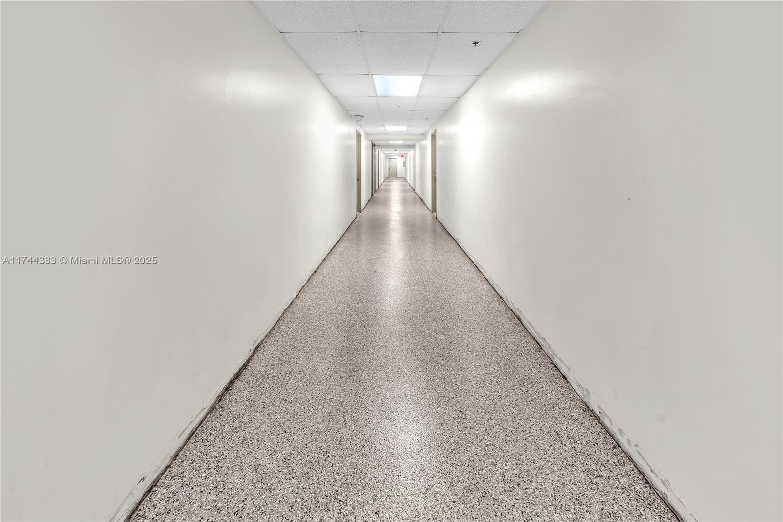 PLAZA OF WESTLAND CONDO - Residential