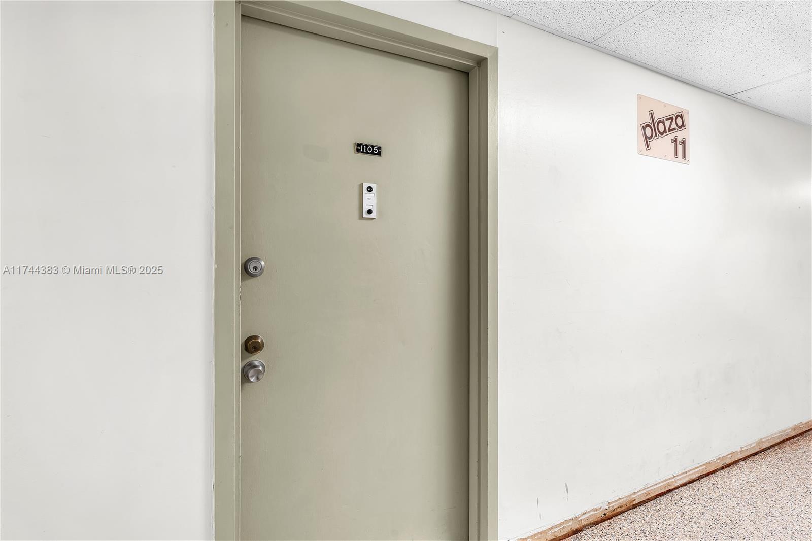 PLAZA OF WESTLAND CONDO - Residential