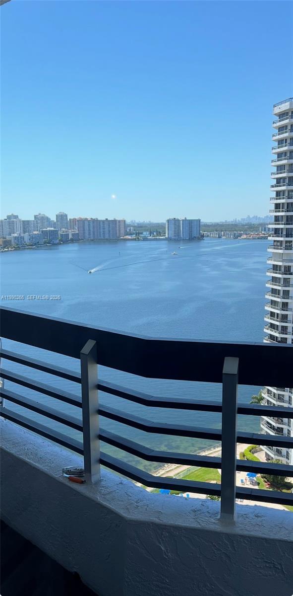 MYSTIC POINTE CONDO NO TW - Residential