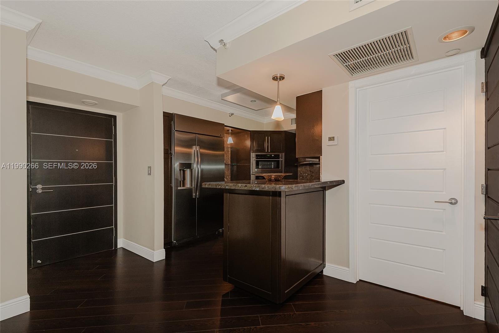 MYSTIC POINTE CONDO NO TW - Residential