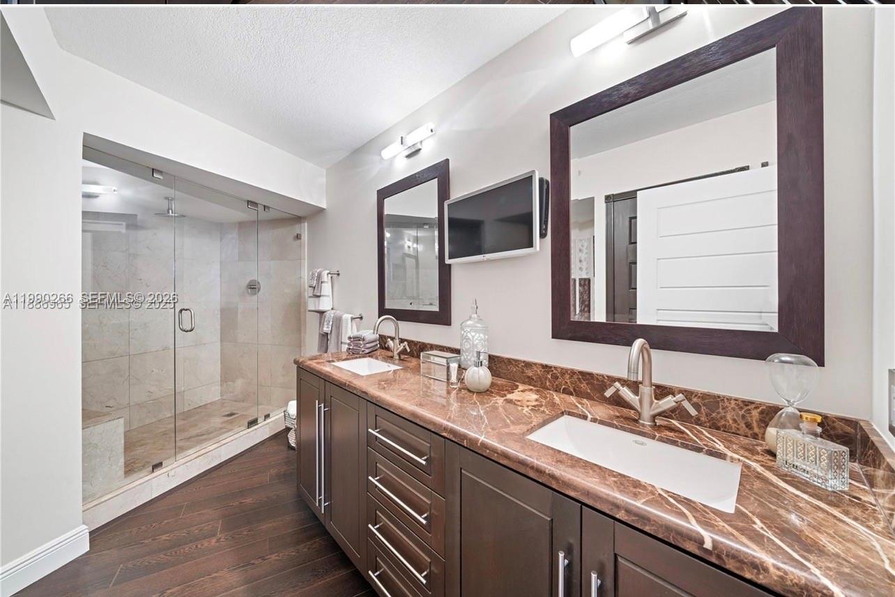 MYSTIC POINTE CONDO NO TW - Residential