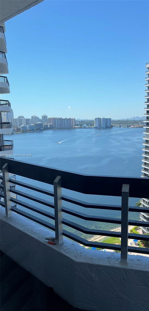 MYSTIC POINTE CONDO NO TW - Residential