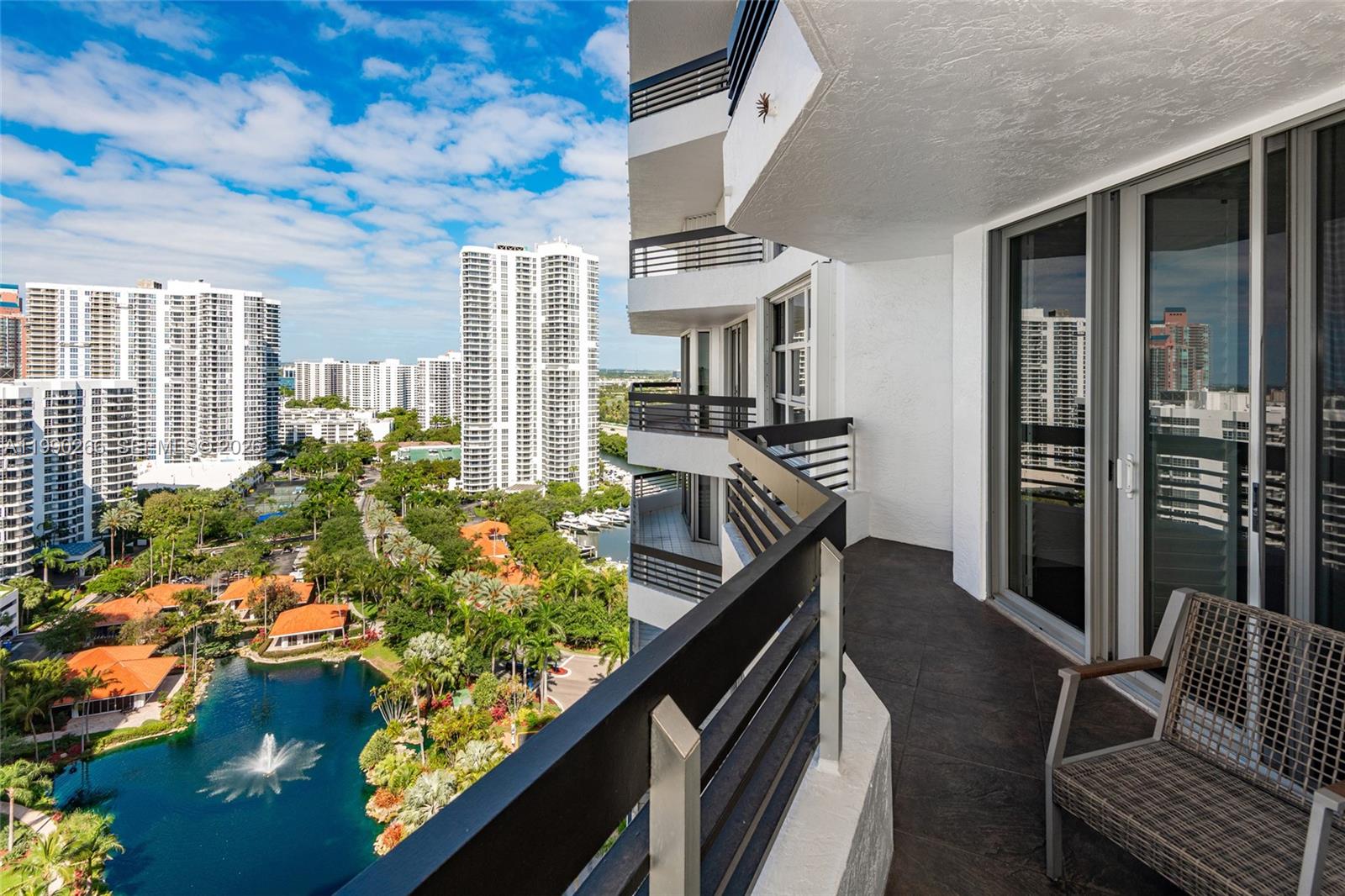 MYSTIC POINTE CONDO NO TW - Residential