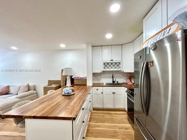 MAYFAIR APT CO-OP - Residential