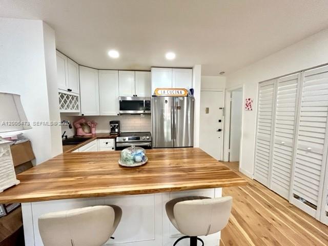 MAYFAIR APT CO-OP - Residential