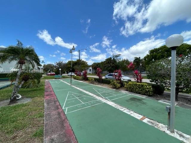 MAYFAIR APT CO-OP - Residential