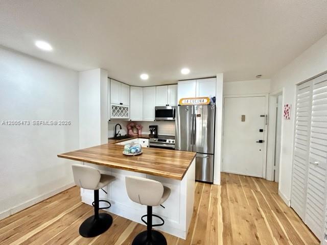 MAYFAIR APT CO-OP - Residential