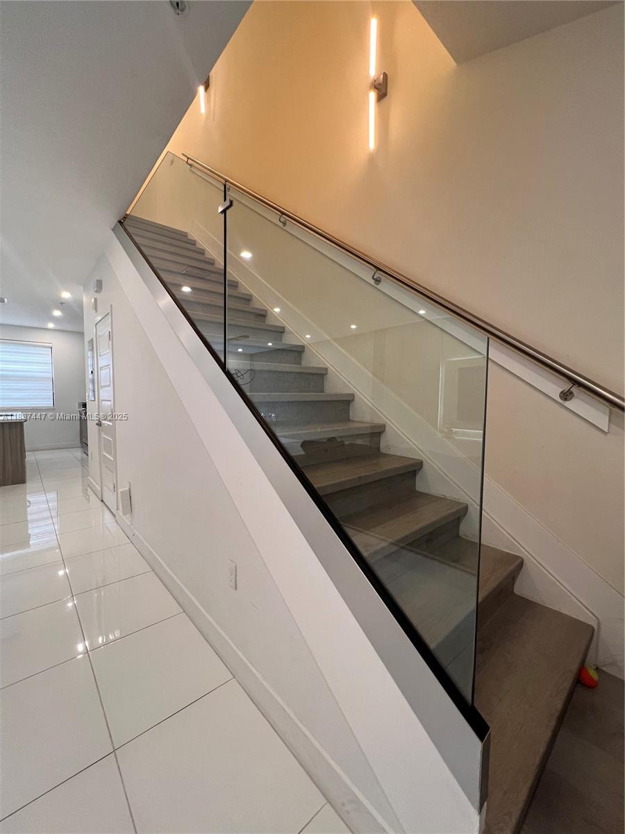 HIGHLAND AT PARK CENTRAL - Residential