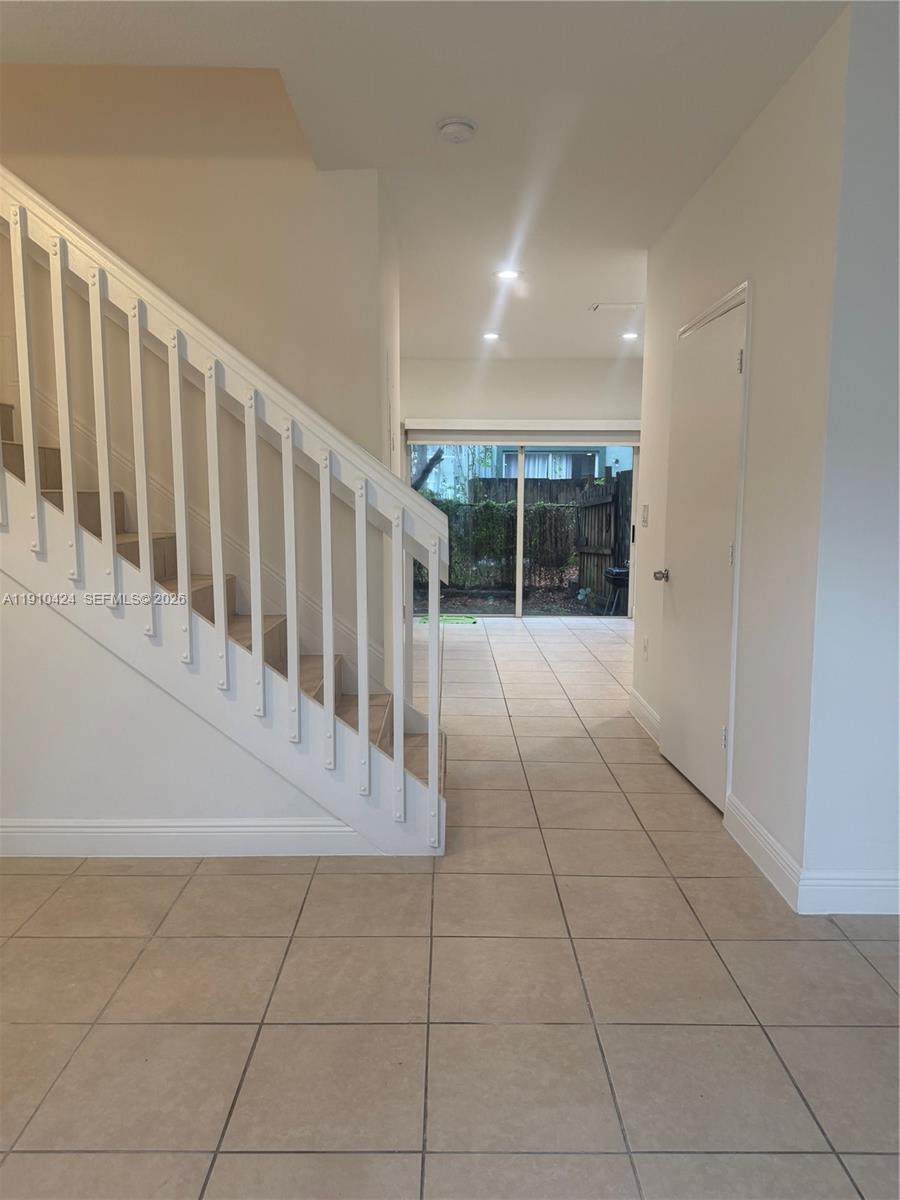 VENETIA GROVE - Residential