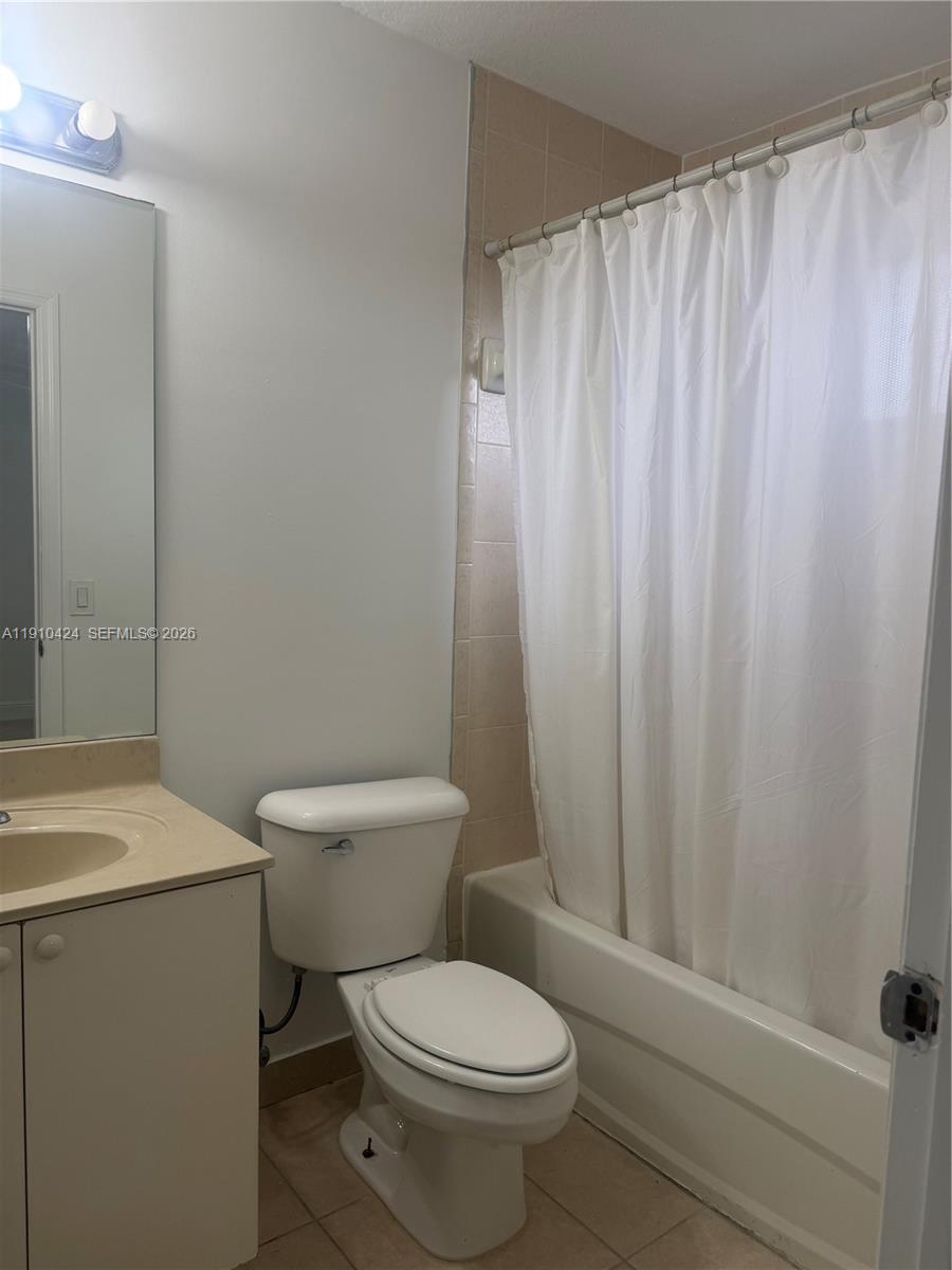 VENETIA GROVE - Residential