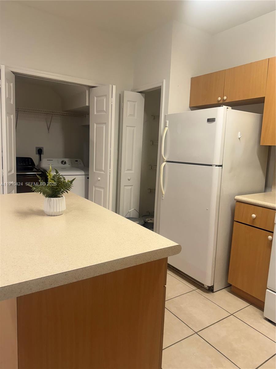 VENETIA GROVE - Residential