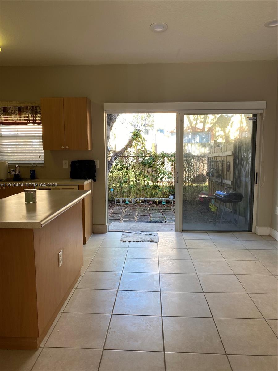 VENETIA GROVE - Residential