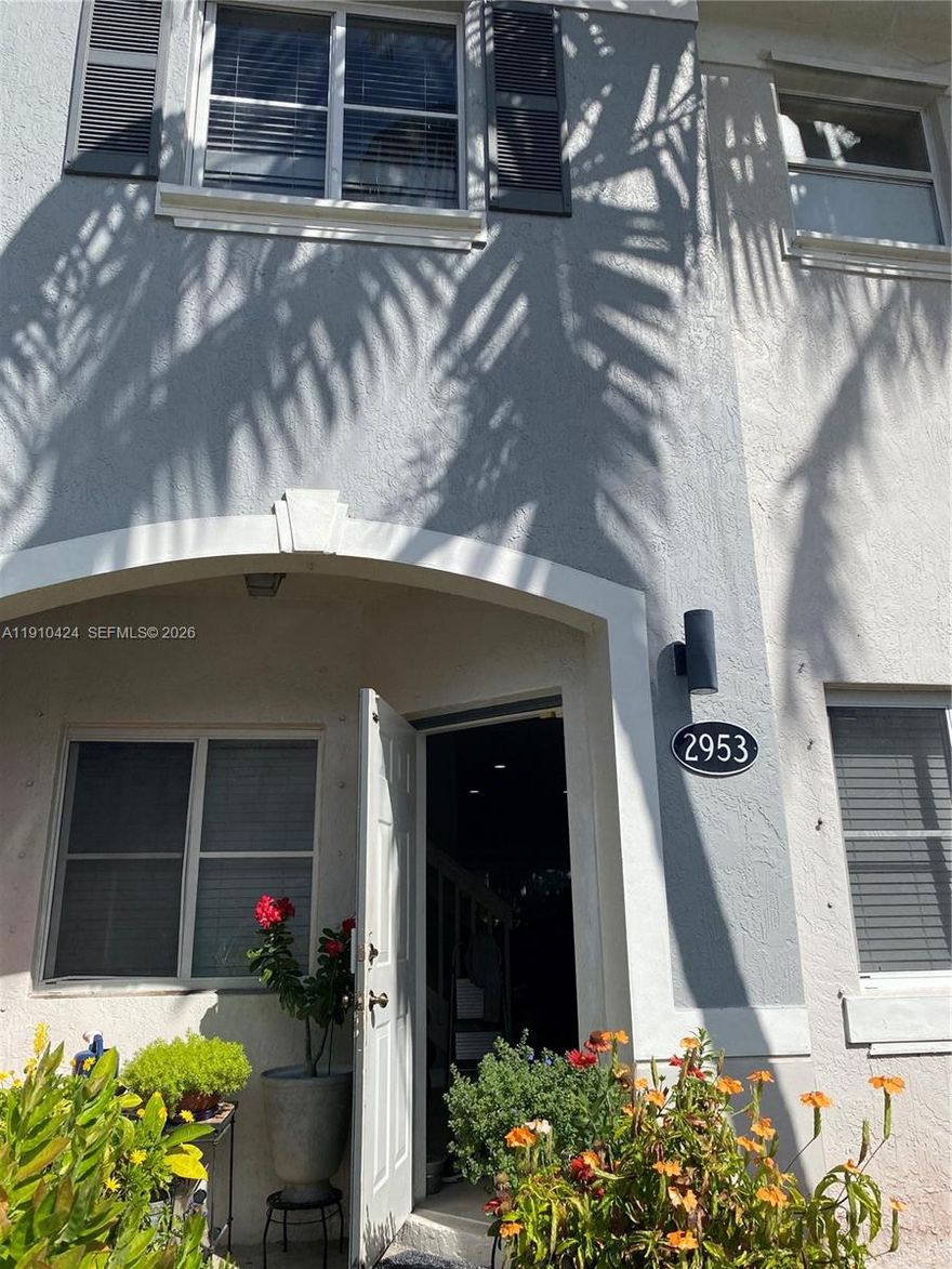 Lovely 2 Bedroom Townhouse 2.5 Bathroom at The  Venetia Grove beatiutiful community of Homestead, features ceramic floors, ,Patio fenced,Wash and dryer inside,low maintenance ,card entrance ,it is located near top school,FL turnpike ,new Publix market,restaurants, Baptis Hospital, and The Keys.has 2 parking space and plenty of visitors.